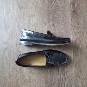 G.H. Bass Diane Weejuns Black Loafers 8